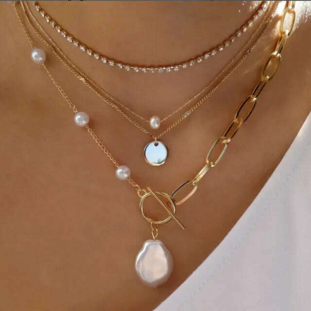 Bohemia Multilayer Crystal Butterfly Pendant Necklaces For Women Hollow Heart Choker Necklace Fashion Jewelry Party Gift N0321 - Image 5